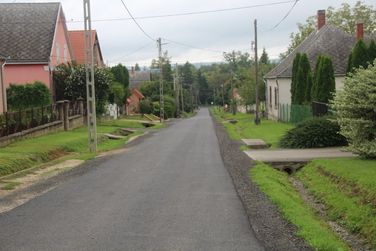Ádám utca átadása