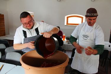 Hagyományos disznóvágás 