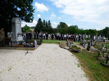 Hősök és áldozatok napi megemlékezés