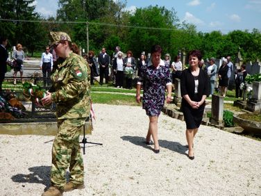 Hősök és áldozatok napi megemlékezés