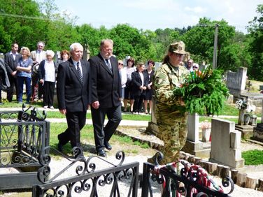 Hősök és áldozatok napi megemlékezés