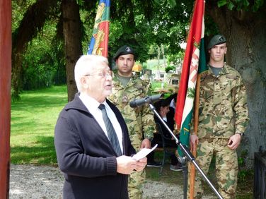 Hősök és áldozatok napi megemlékezés