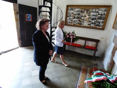 Hősök és áldozatok napi megemlékezés