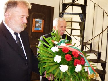 Hősök és áldozatok napi megemlékezés