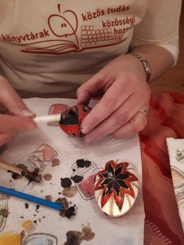 Tojásíró és festő tanfolyam