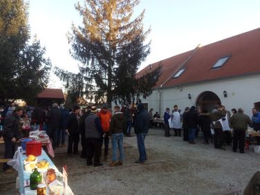 Töpörtyűsütő- és Forraltborfőző verseny