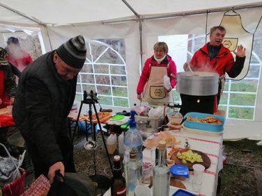IV. Töpörtyűsütő és forraltbor főző fesztivál
