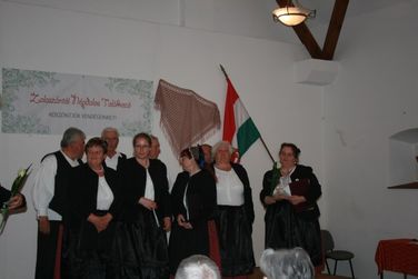 Pávakörök találkozója