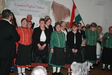 Pávakörök találkozója