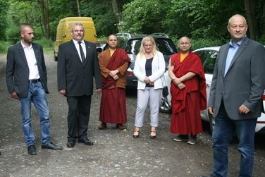 Sztupai út átadása