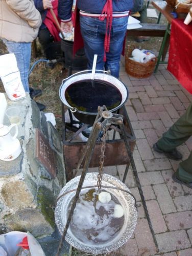 Töpörtyűsütő- és Forraltborfőző verseny