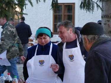 Töpörtyűsütő- és Forraltborfőző verseny