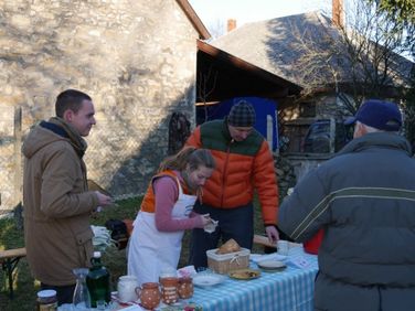 Töpörtyűsütő- és Forraltborfőző verseny
