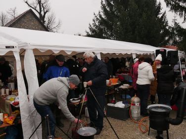 IV. Töpörtyűsütő és forraltbor főző fesztivál