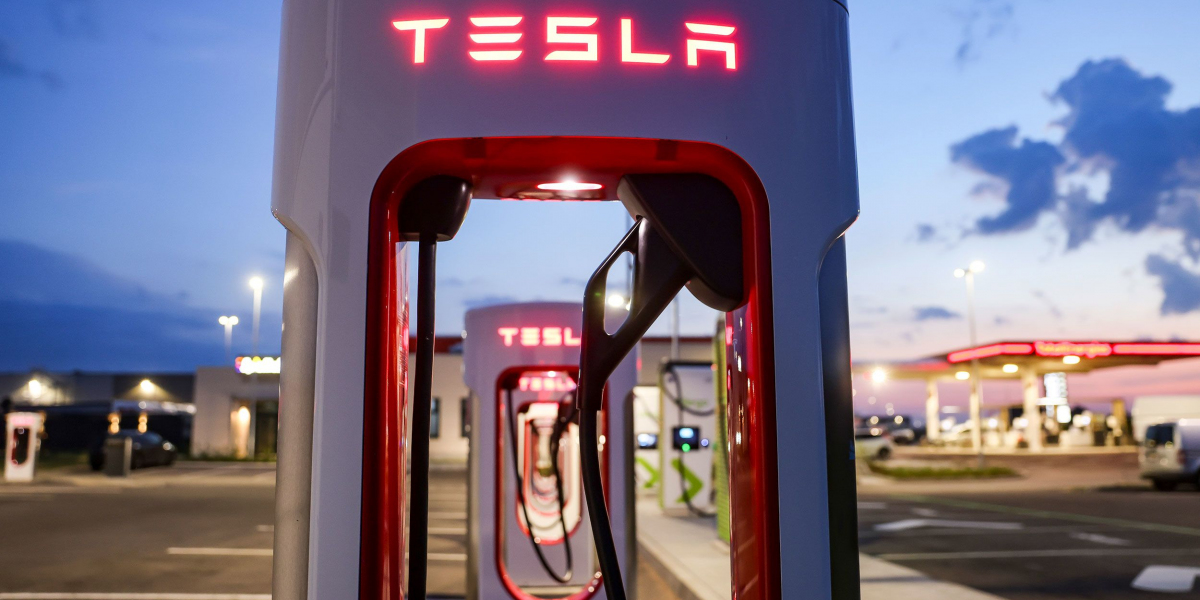 Tesla Charging Stations: A Complete Guide to Superchargers, Destination Chargers, and Home Charging